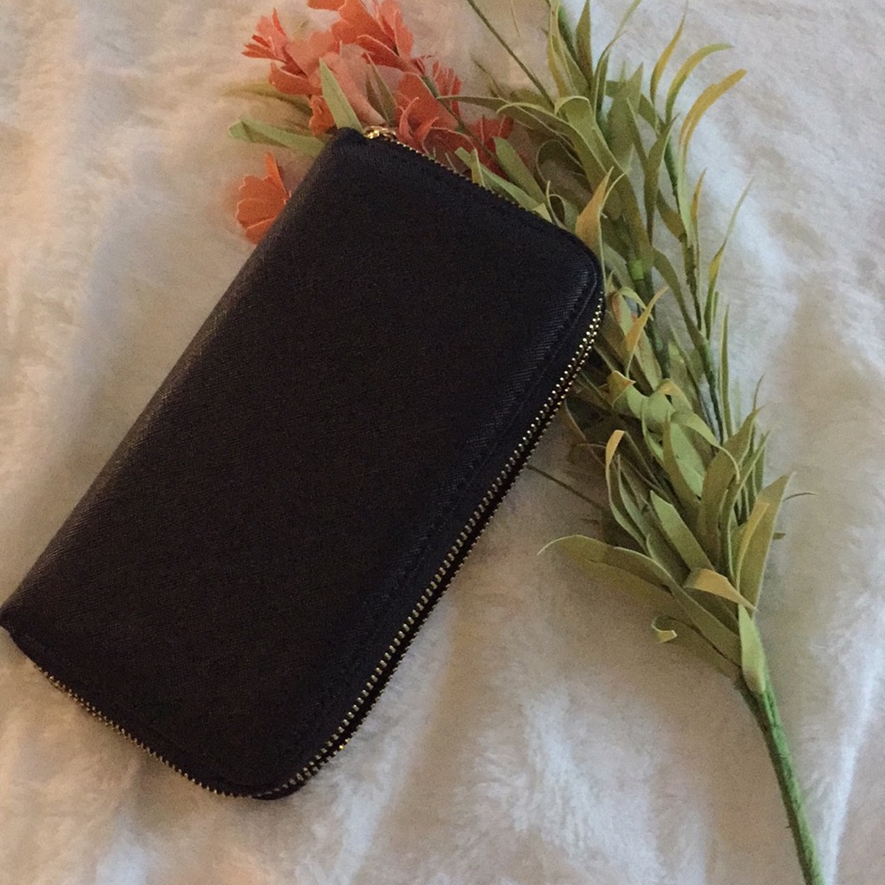 Black and gold formal hand purse